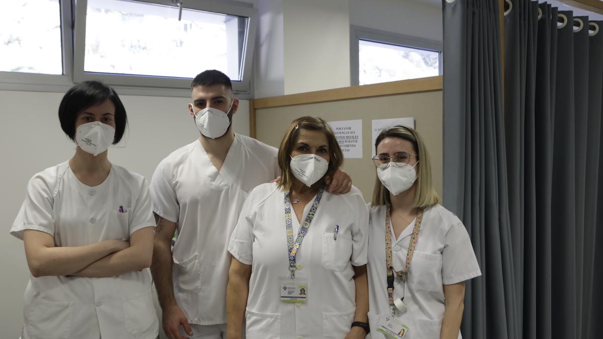 Vacunación infantil en el hospital Álvarez Buylla de Mieres