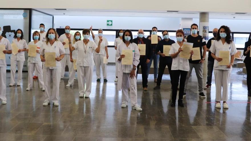 Foto de grupo de lo técnicos de laboratorio, Radiodiagnóstico y Anatomía patológica que han obtenido plaza fija tras las oposiciones.