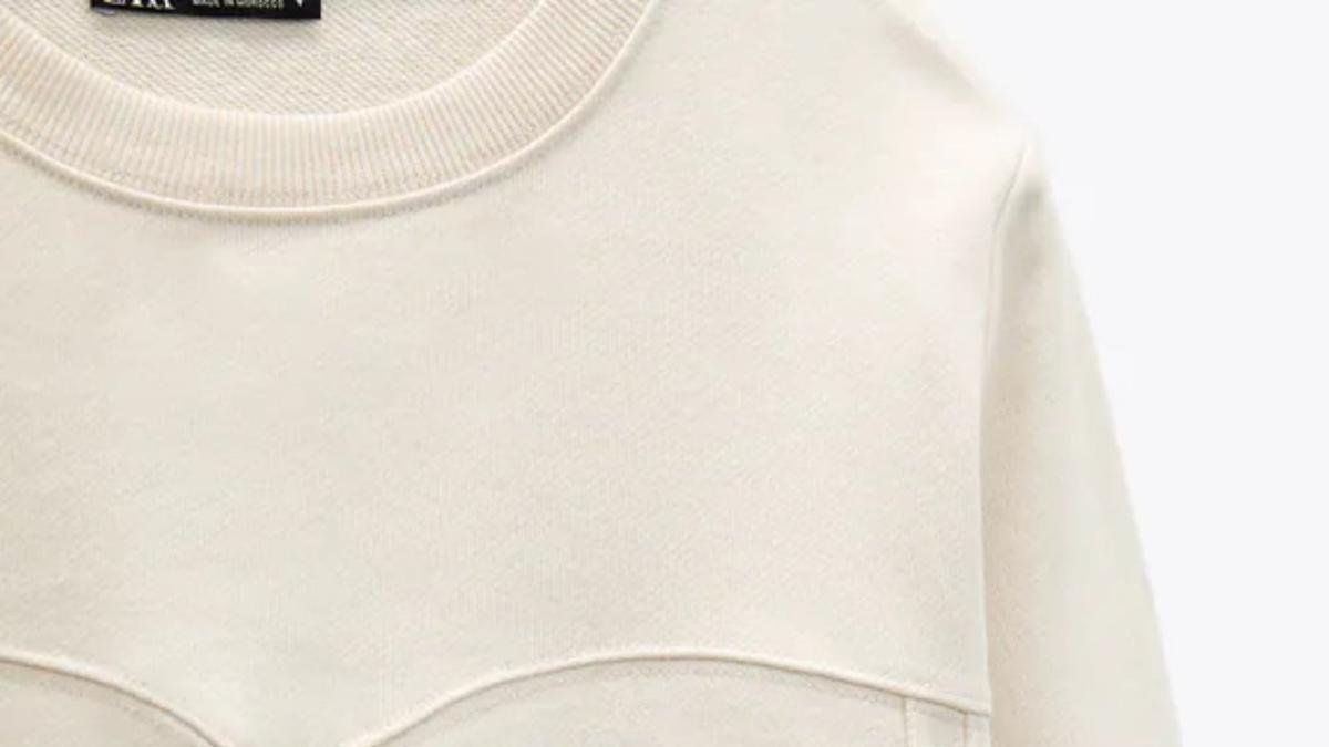 Sudadera corsé de Zara