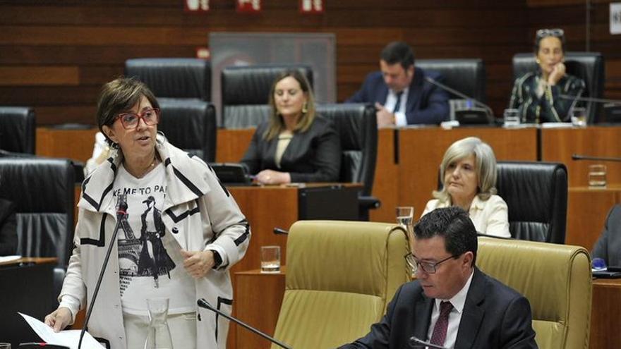 Morán reivindica 958 millones en ayudas a los pueblos de Extremadura frente a las críticas del PSOE por la 