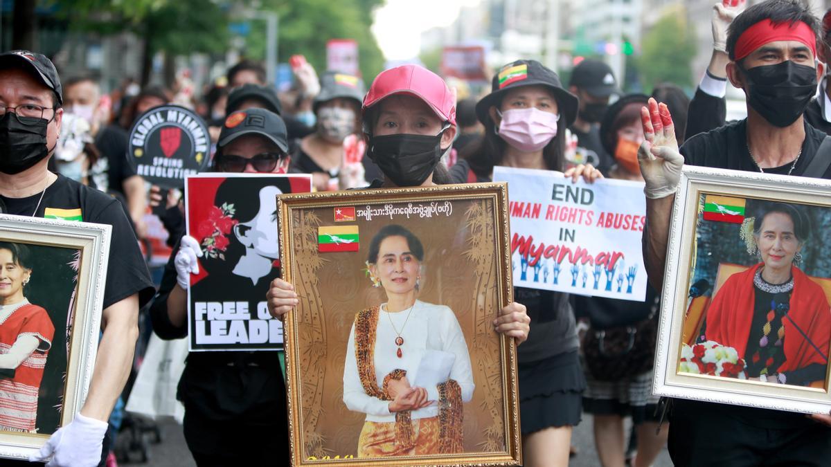 Protestas a favor de Aung San Suu Kyi en Birmania.