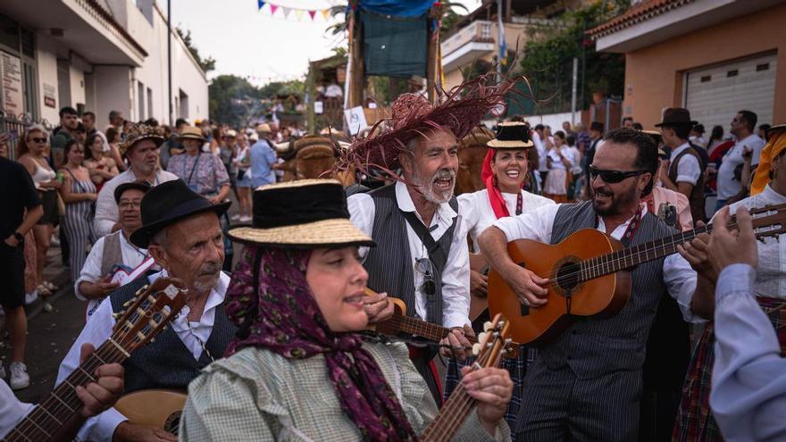 El Rosario to Hold Public Vote on Future of La Esperanza Pilgrimage Amid Climate Concerns