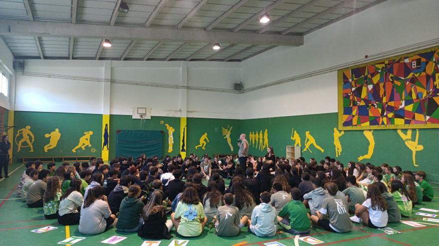 El colegio de As Bizocas secunda el paro contra la emergencia climática