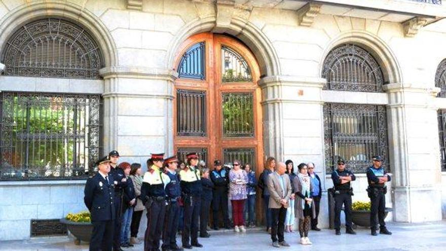 Igualada guarda un minut de silenci