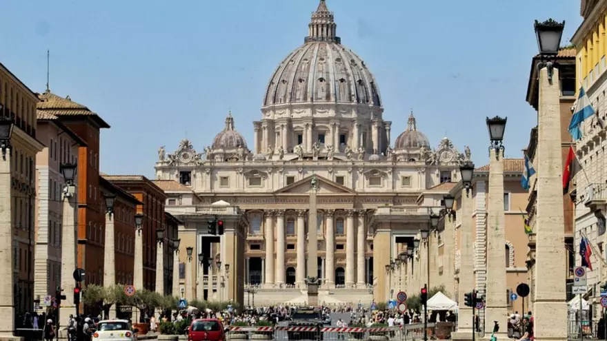 Basílica de San Pedro/Vaticano: corazón papal