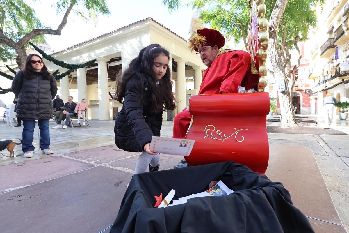 Actividades infantiles durante la entrega de las cartas al paje real en Ibiza