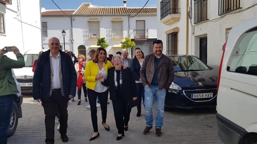 Susana Díaz avisa que &quot;ganar no es suficiente&quot; para el PSOE al no respetarse la lista más votada