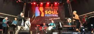 Wendy Moten y Jonathan Ellison coronan el Maspalomas Soul Festival