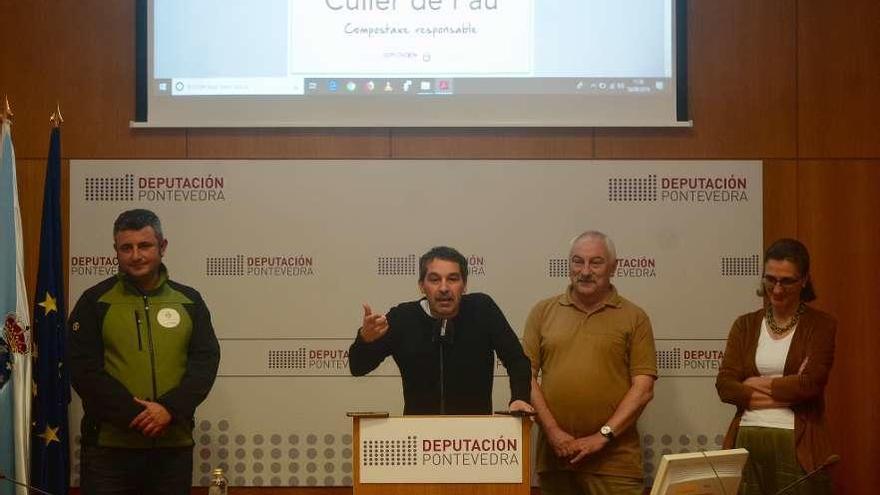 Entrega de la distinción a Javier Olleros. // Rafa Vázquez