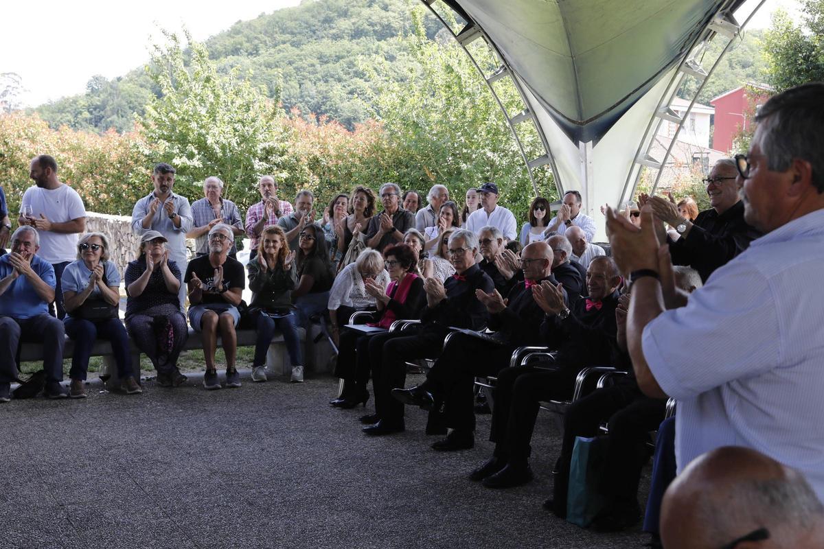 Gaita asturiana y voces del Alentejo portugués: así fue "emocionante" clímax del festival "Terras sem sombra" en Ribera de Arriba, en imágenes