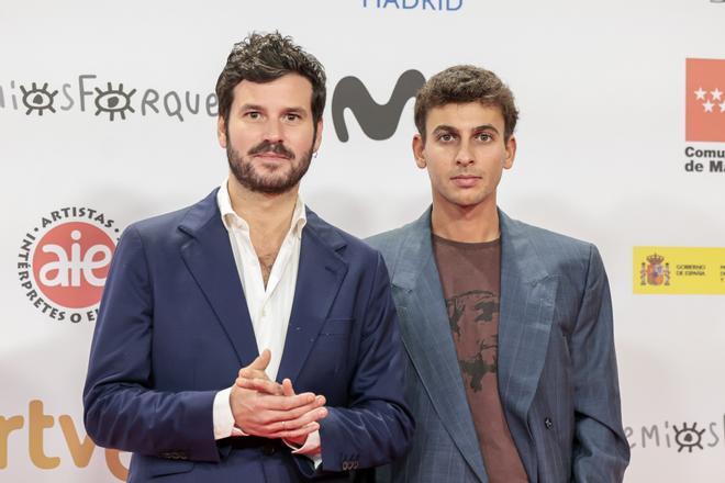 Guillermo &quot; Willy &quot; Barcenas y Anton Carreño de Taburete en los Premios Forqué