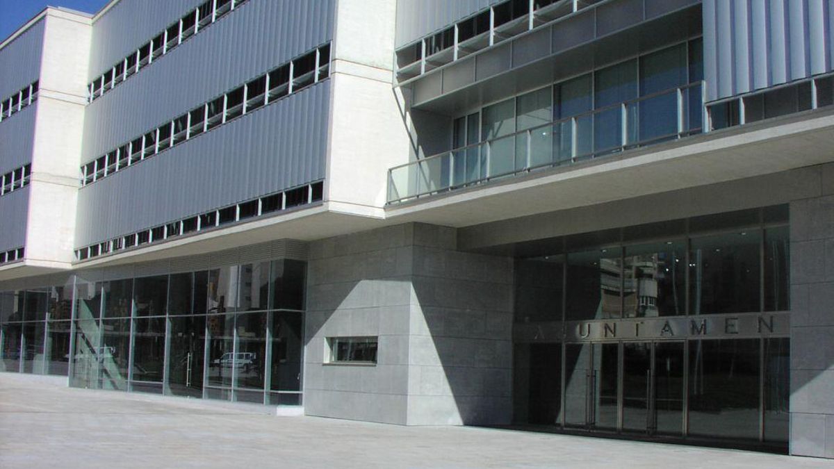 Fachada del Ayuntamiento de San Vicente