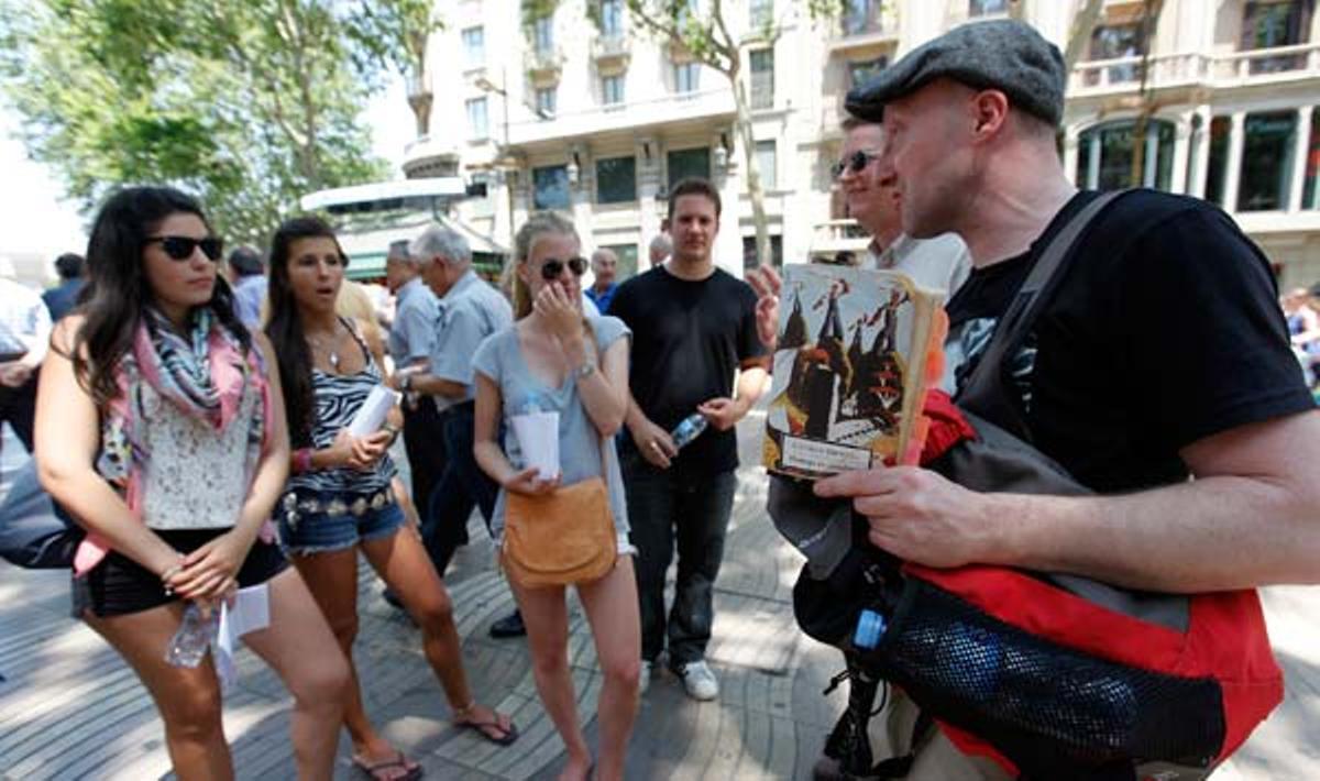 Nick Lloyd rescata el turismo de la guerra civil del olvido