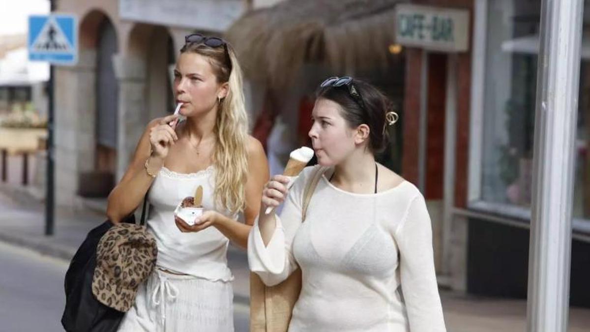 Incluso en temporada baja todavía se puede comer helado en Mallorca.