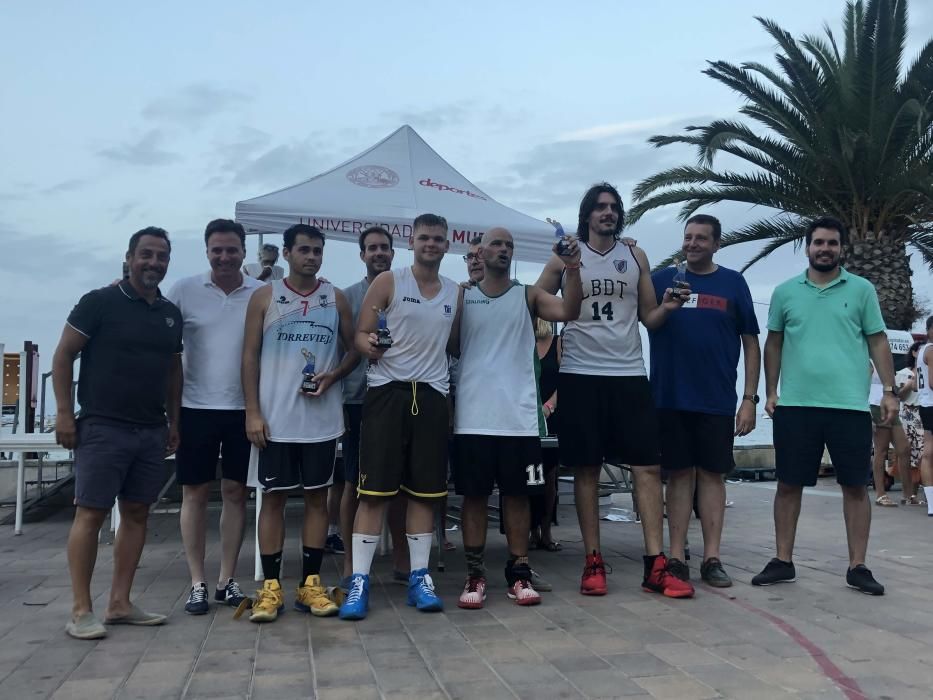 Entrega de premios del campeonato 3x3 La Ribera