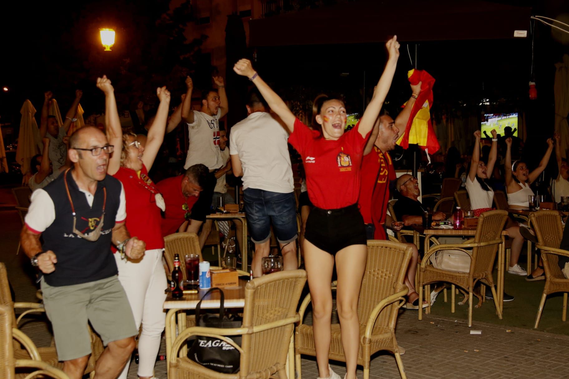 Los aficionados cordobeses con la selección española