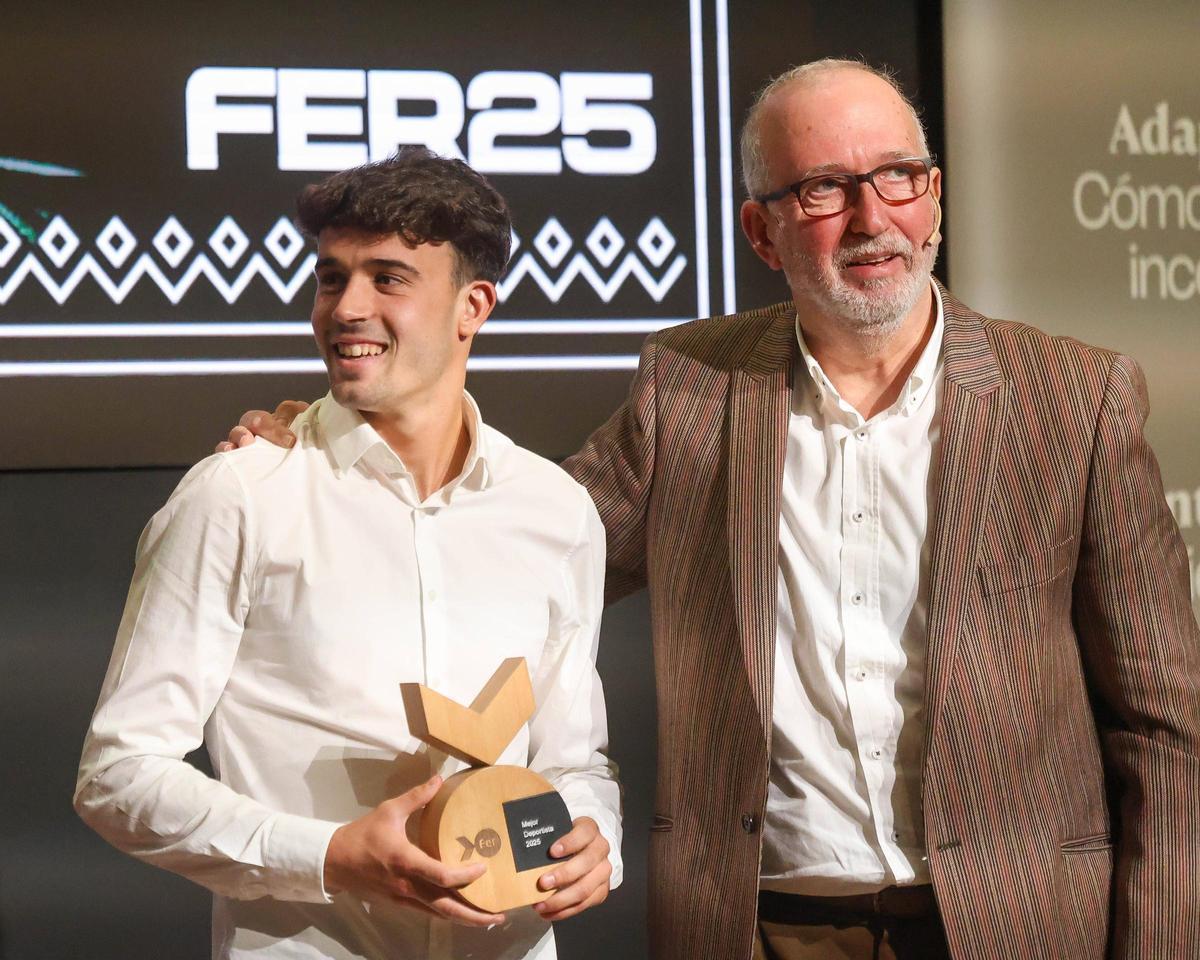 David Cantero junto a Juan Miguel Gómez, director de la FTA