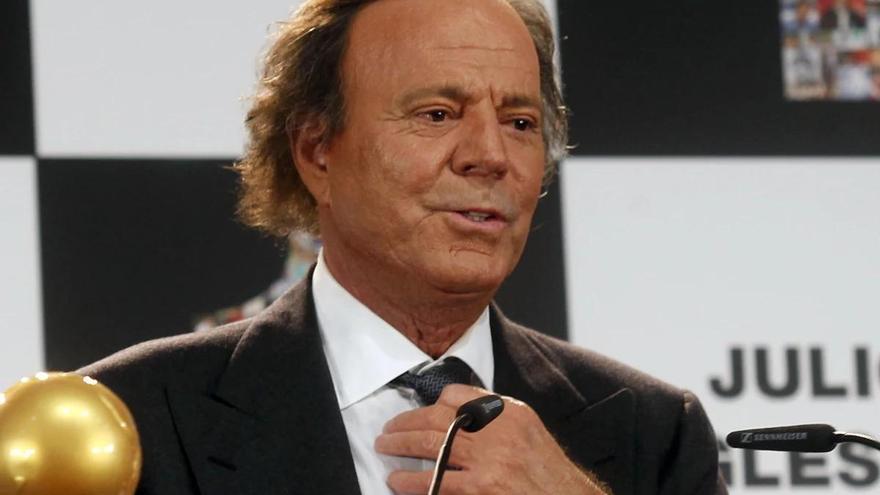 Exempleadas del servicio doméstico de Julio Iglesias acusan al cantante de agresiones sexuales