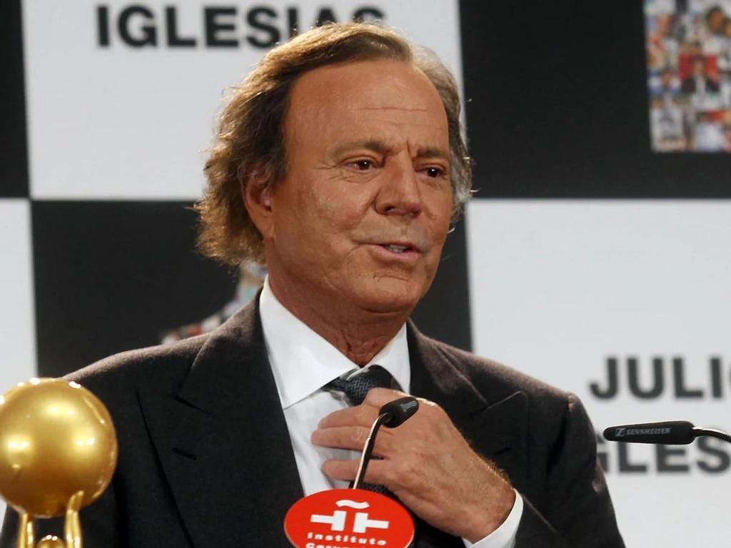 Julio Iglesias, en directo: última hora de la denuncia por abuso sexual, reacciones y su relación con Vaitiare, Miranda y otras mujeres