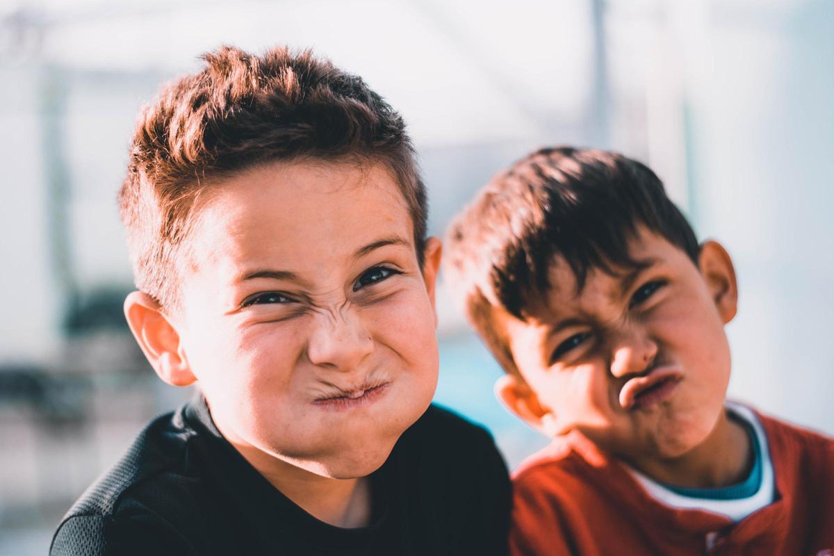 Claves para gestionar peleas y celos entre hermanos