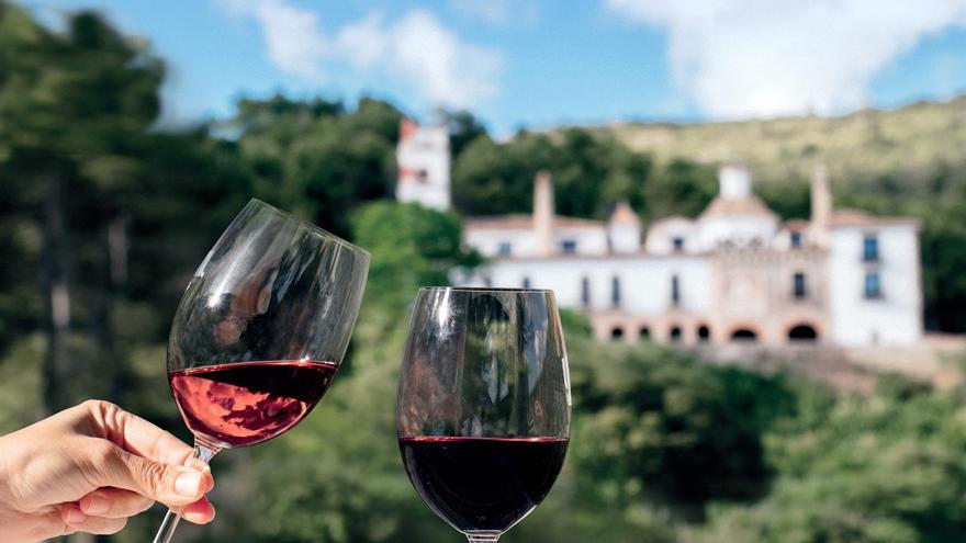 Enoturismo: las 17 bodegas valencianas que transforman cada visita en una experiencia