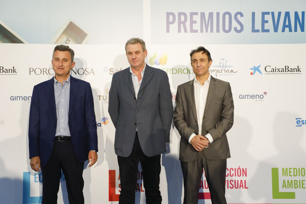 Photocall de los invitados a la gala de los Premios Levante-EMV 2021