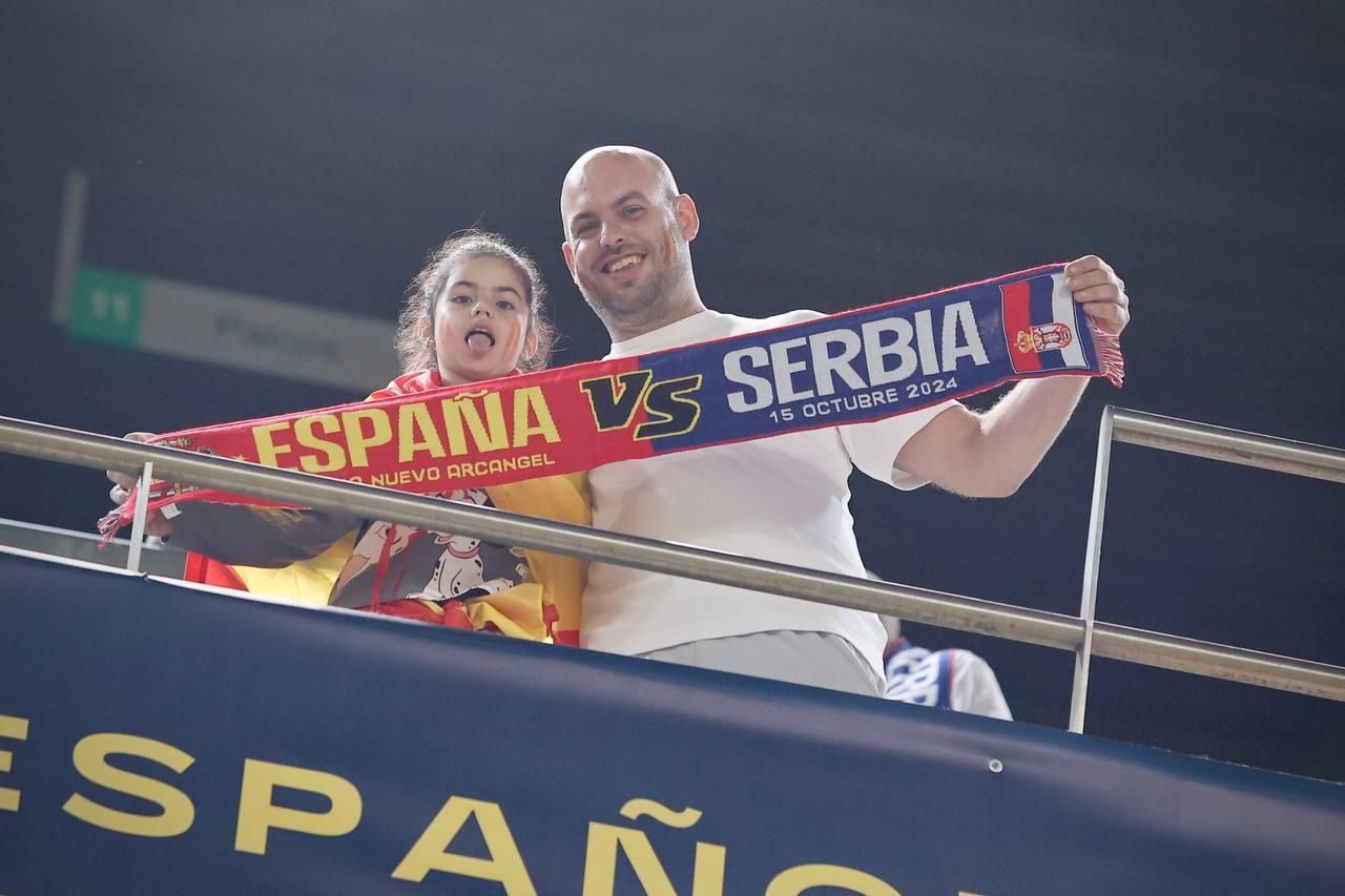 El apoyo de la afición cordobesa a la selección española, en imágenes