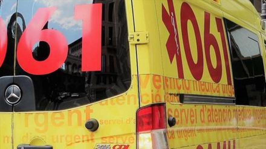 Muere un hombre de 82 años tras precipitarse por el hueco de la escalera de un edificio en Cala Millor