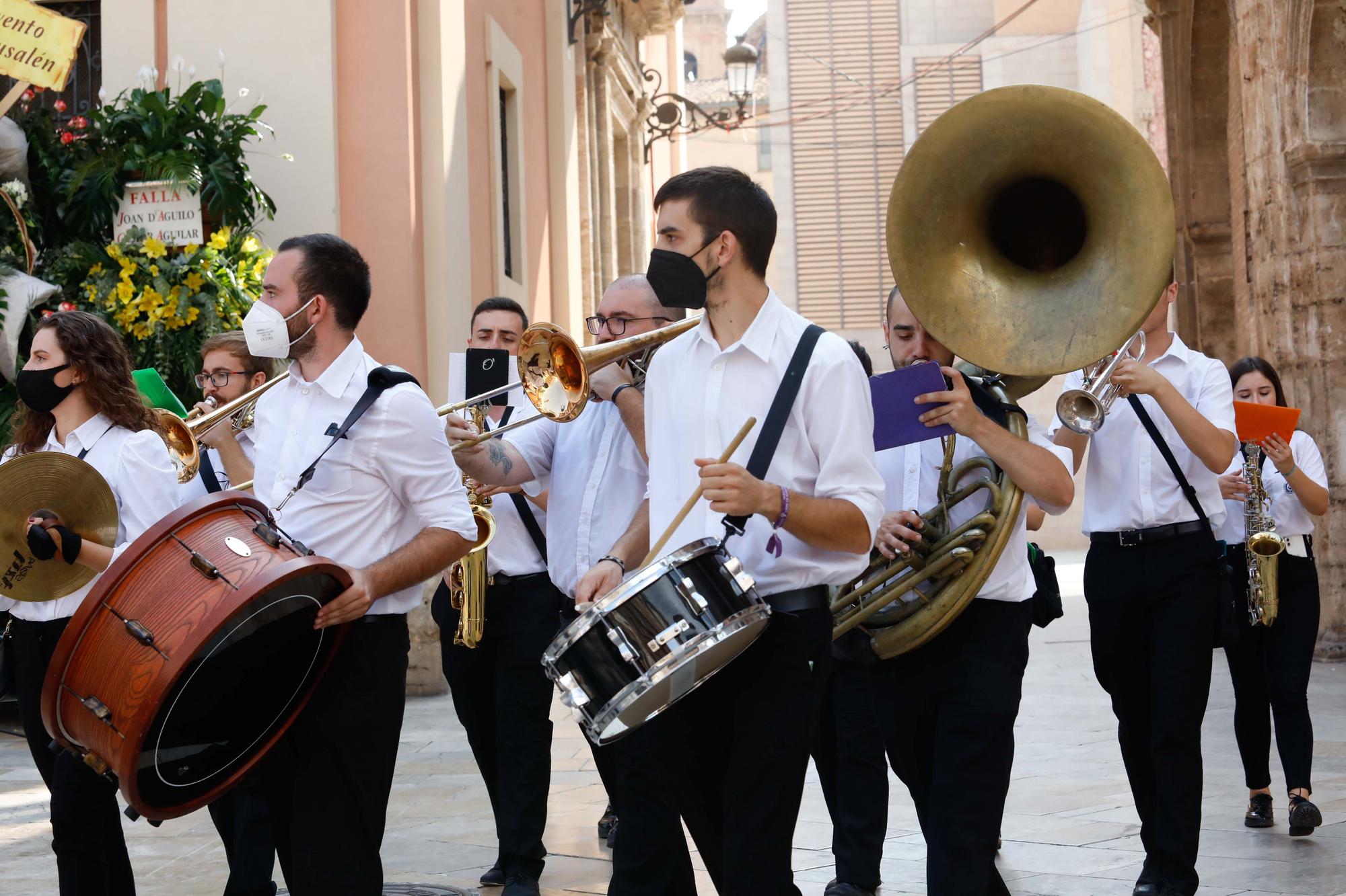 Búscate en el segundo día de Ofrenda por las calles del Mar y Avellanas (entre las 11.00 y 12.00 horas)