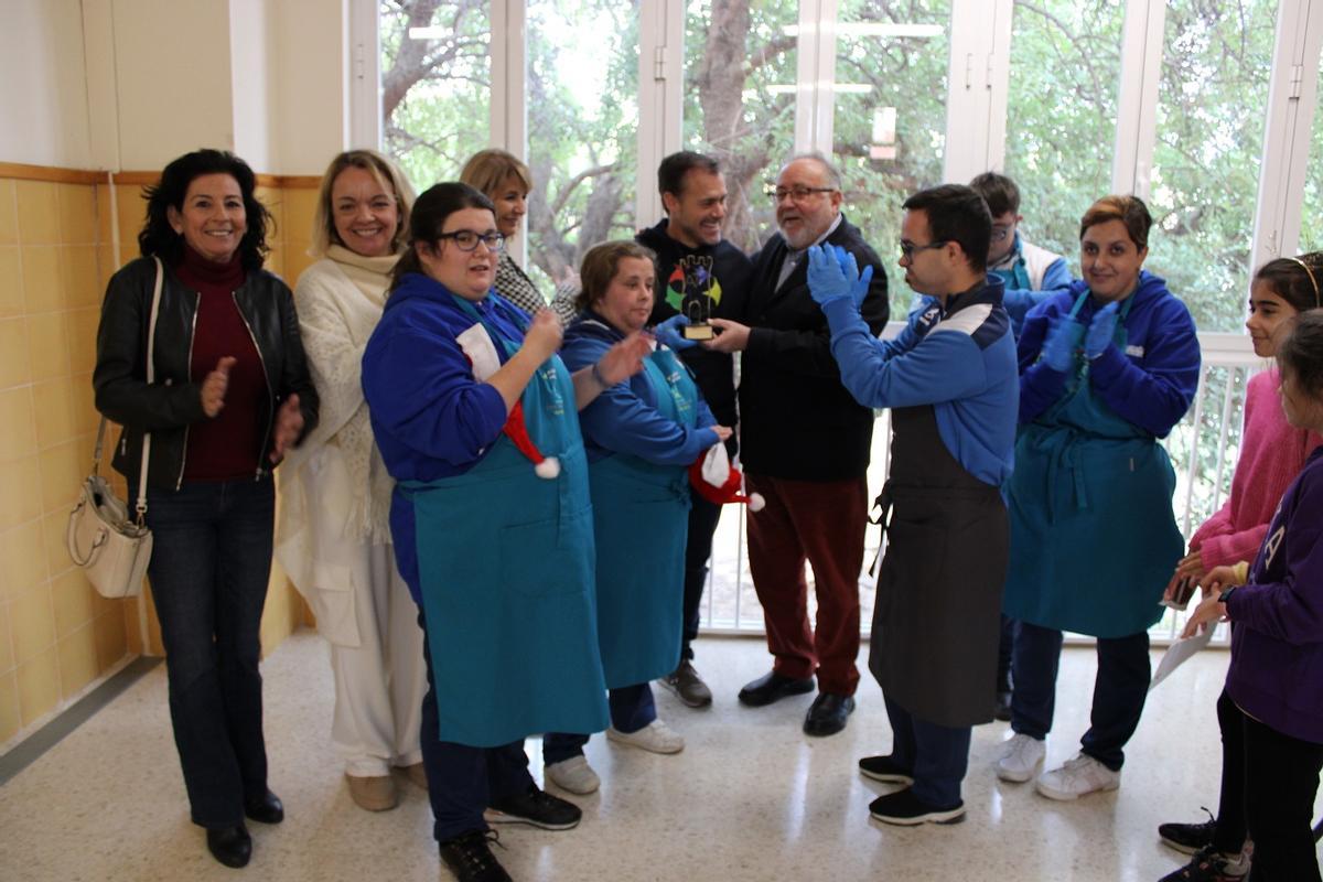 La Fundación Nena Paine ha ofrecido un desayuno andaluz para recaudar fondos para ayudar a otros niños.