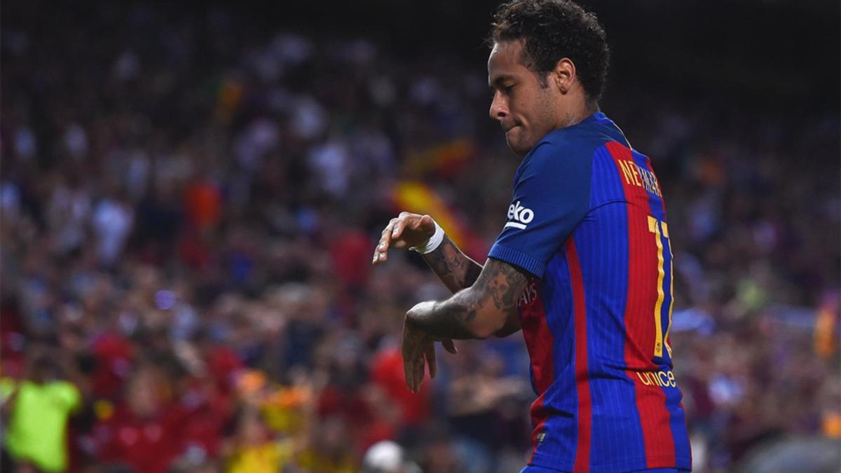 Neymar celebró su gol bailando
