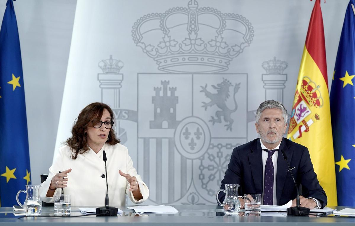 Mónica García y Fernando Grande-Marlaska, durante la rueda de prensa donde han informado sobre el hantavirus.