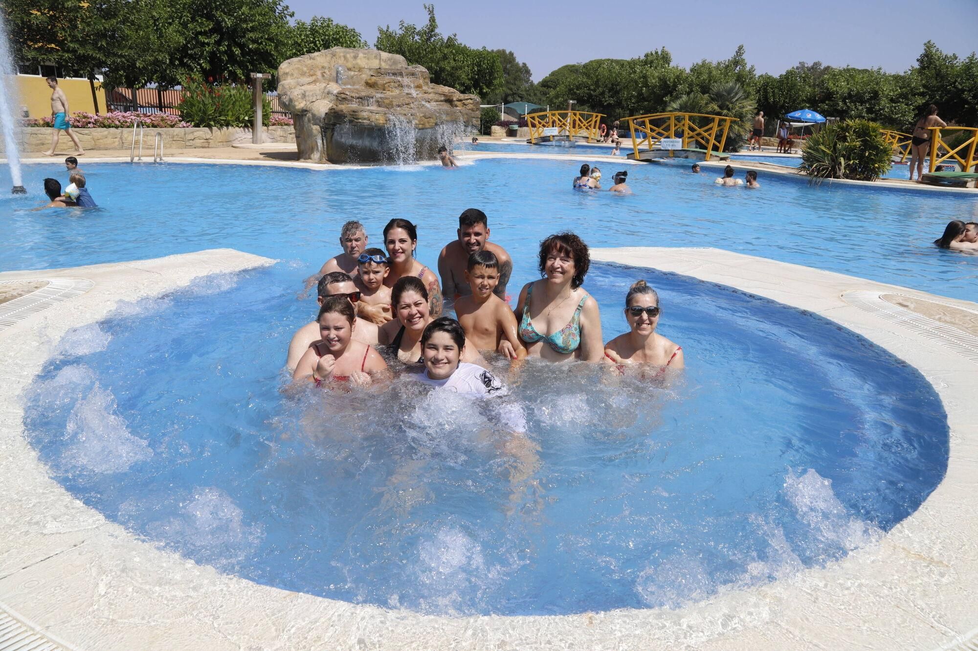 Domingo de piscina en Assuan y Las Dos Columnas