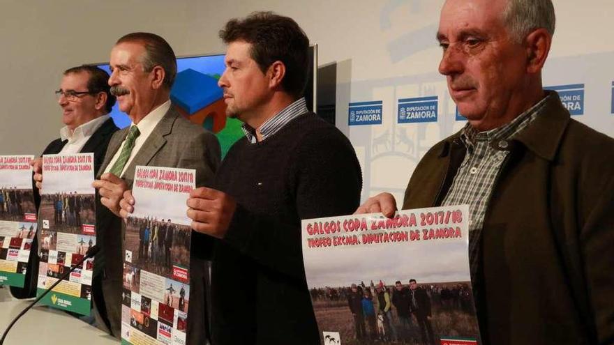 Representantes de Caja Rural, Diputación y Asociación Copa de Zamora, ayer.