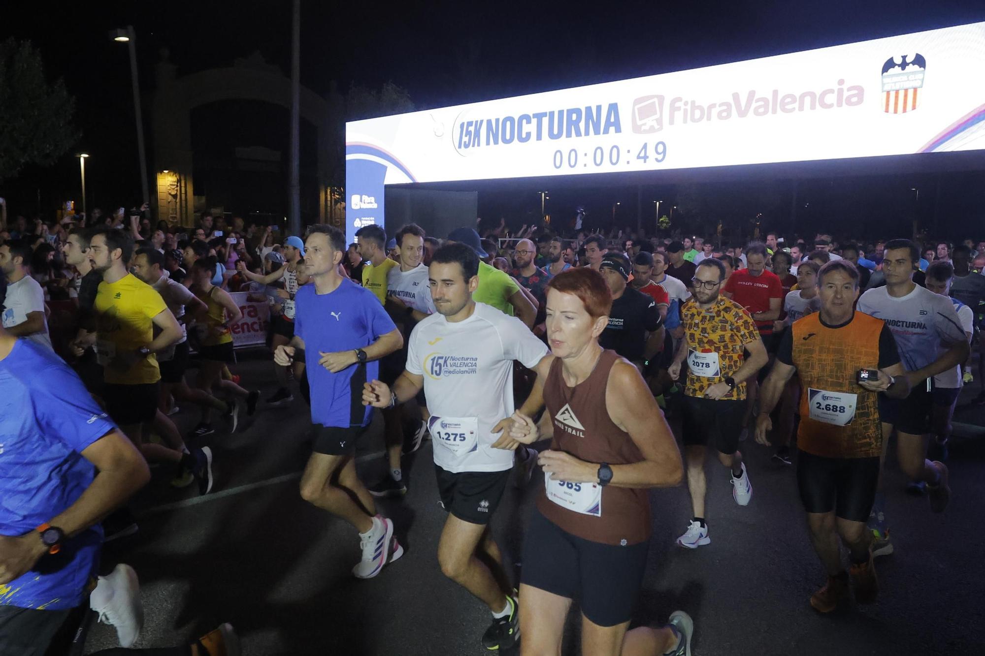 Más de 9.000 participantes toman la salida de la 15K Nocturna Valencia 2023