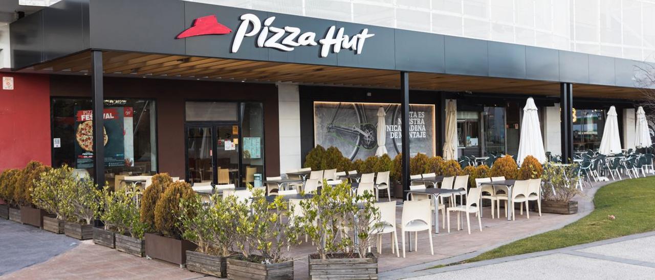 Un establecimiento de Pizza Hut.
