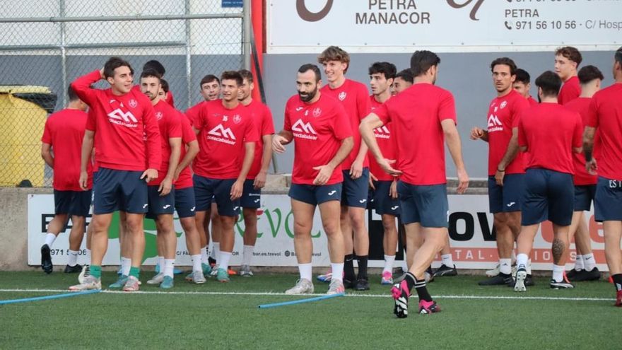 Pilotades: Izarra y Caspe, rivales del Poblense y Manacor en la Copa Federación