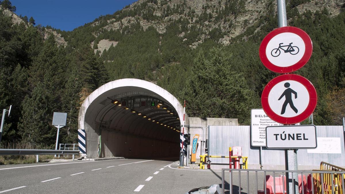 Túnel fronterizo con Francia, desde el lado de Aragón.