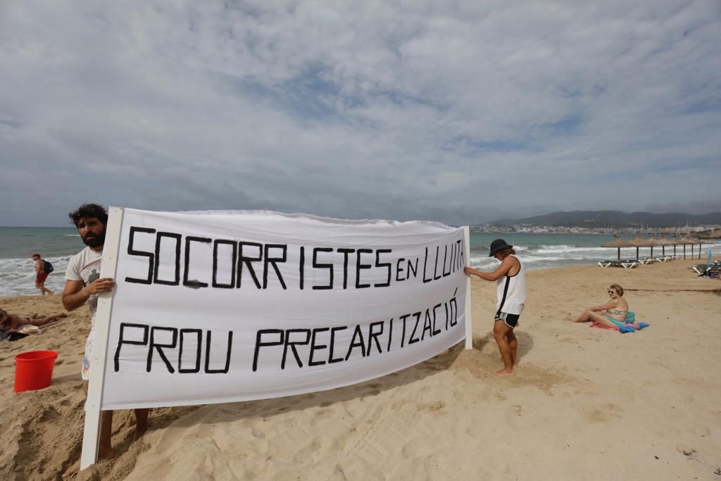 Huelga de socorristas en las playas de Palma