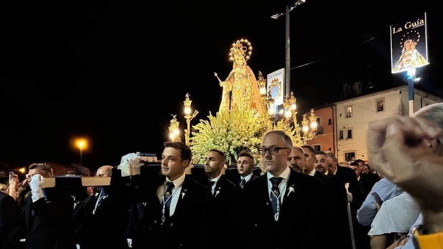 La Virgen de Guía vuelve a las calles de Llanes