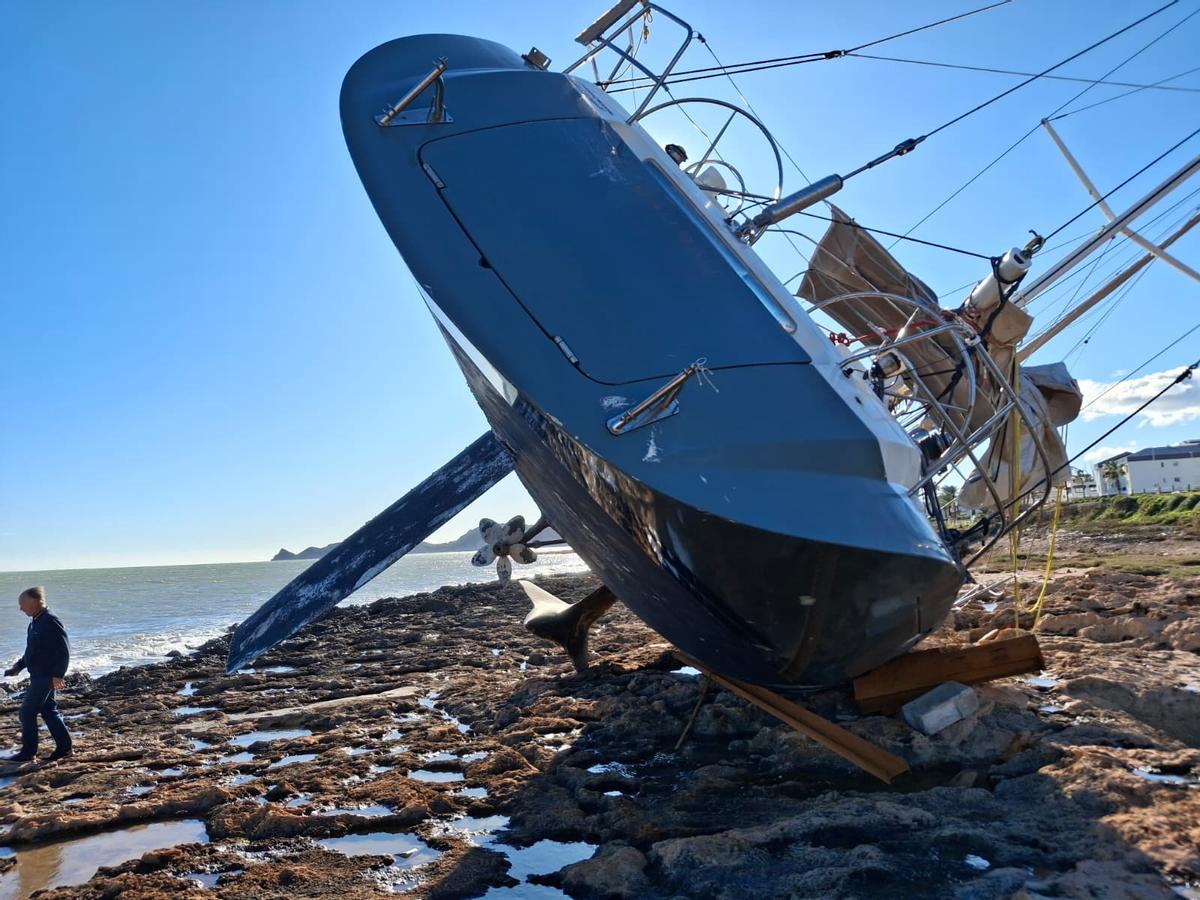 La quilla y el casco del velero de 19 metros