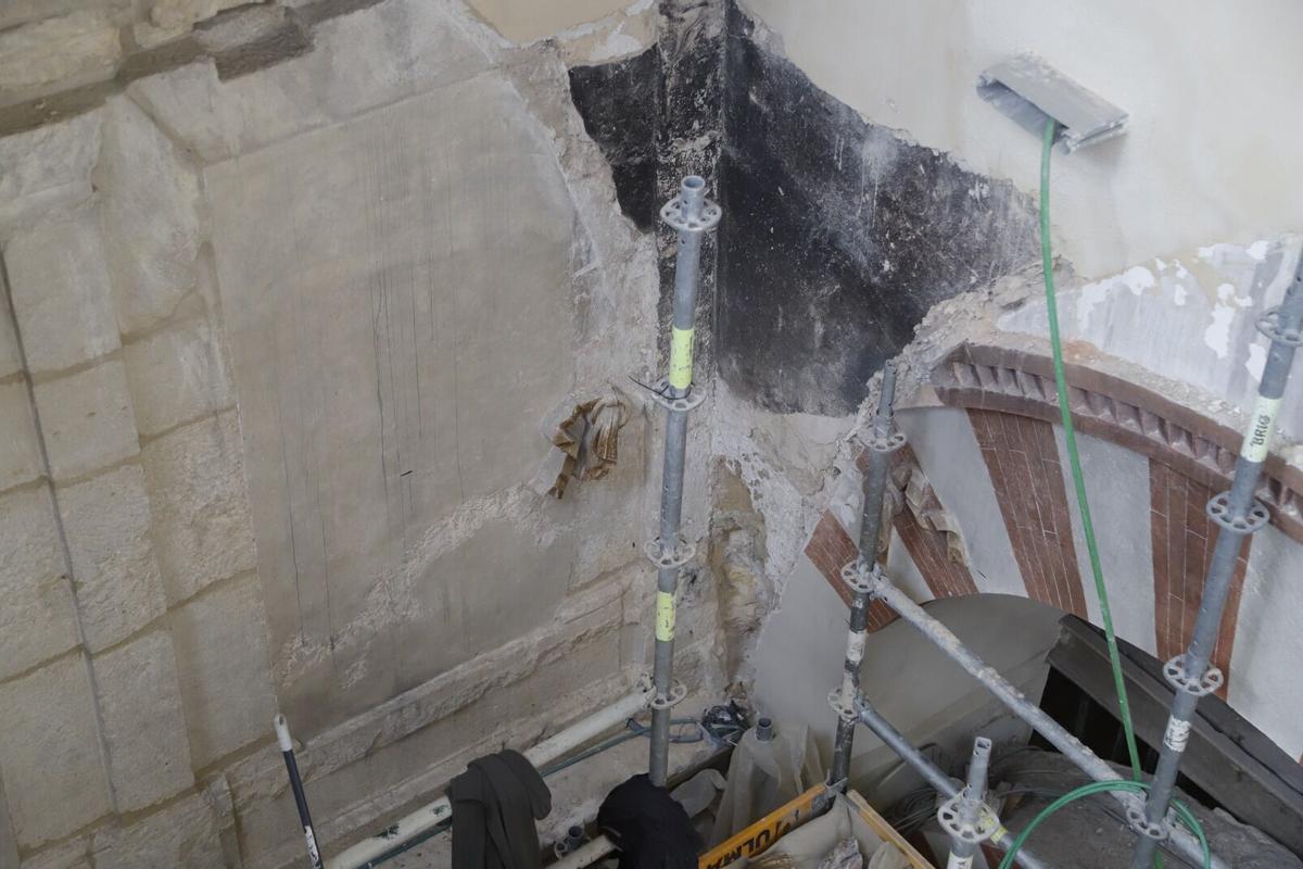 Comienza la instalación de la cúpula de madera de la capilla de la Anunciación de la Mezquita-Catedral