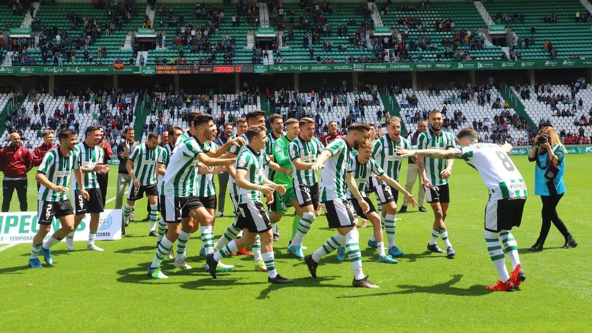 Celebraciones en el último partido disputado en casa por el Córdoba CF.