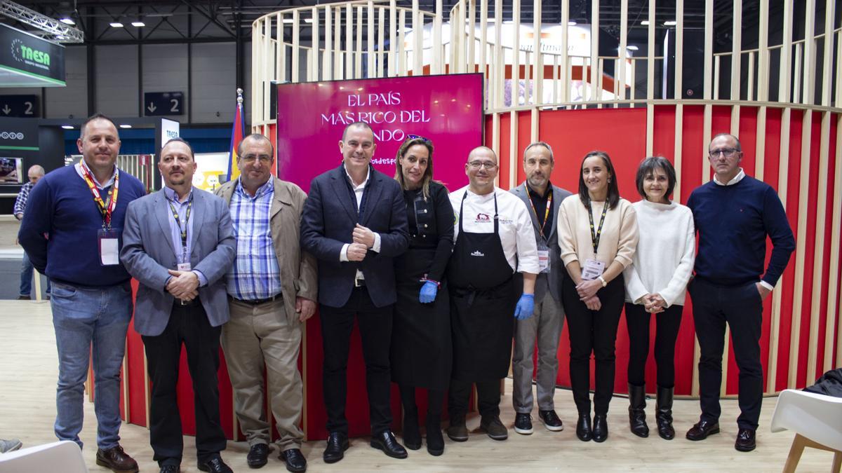 Foto de familia de la Diputación de Zamora con los técnicos de las marcas de calidad