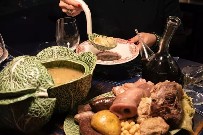 Escudella, canelones y panettones: dónde encontrar los mejores platos navideños de Barcelona