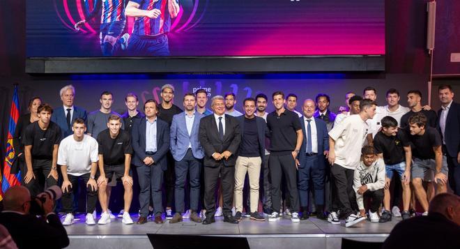 Las mejores imágenes de la presentación de FC Barcelona. Una nueva era con la plantilla y Laporta