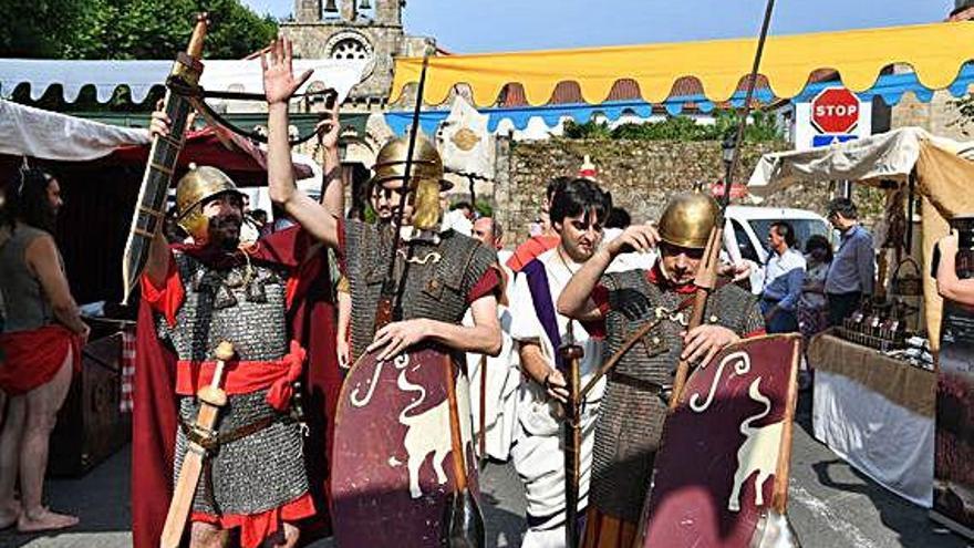 Recreación de un combate entre castrexos y romanos, en la feria Galaicoi, en 2019.