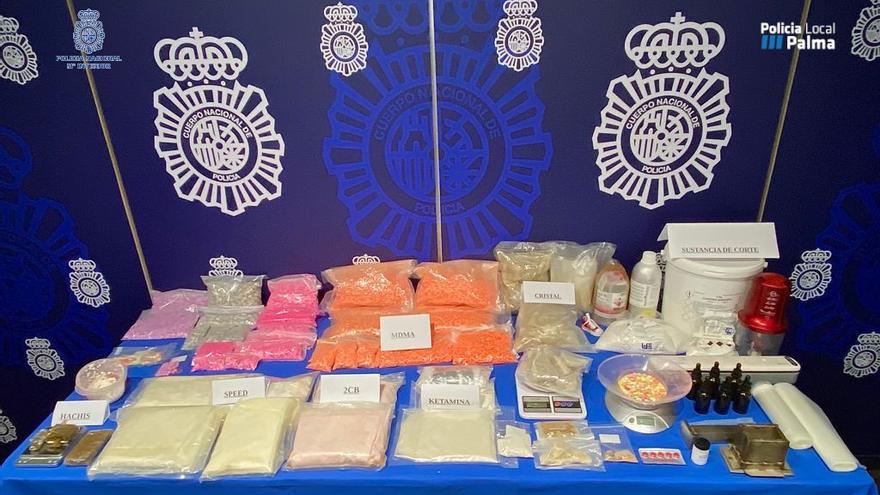 Detenidos con 21.310 pastillas de MDMA dos narcos que operaban en Ibiza