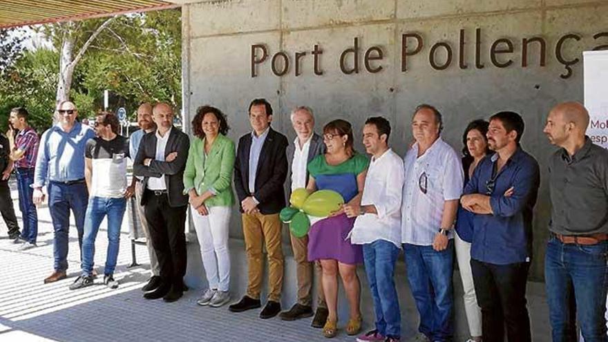 Las autoridades ´balears´ inauguraron ayer la nueva parada en Port de Pollença.