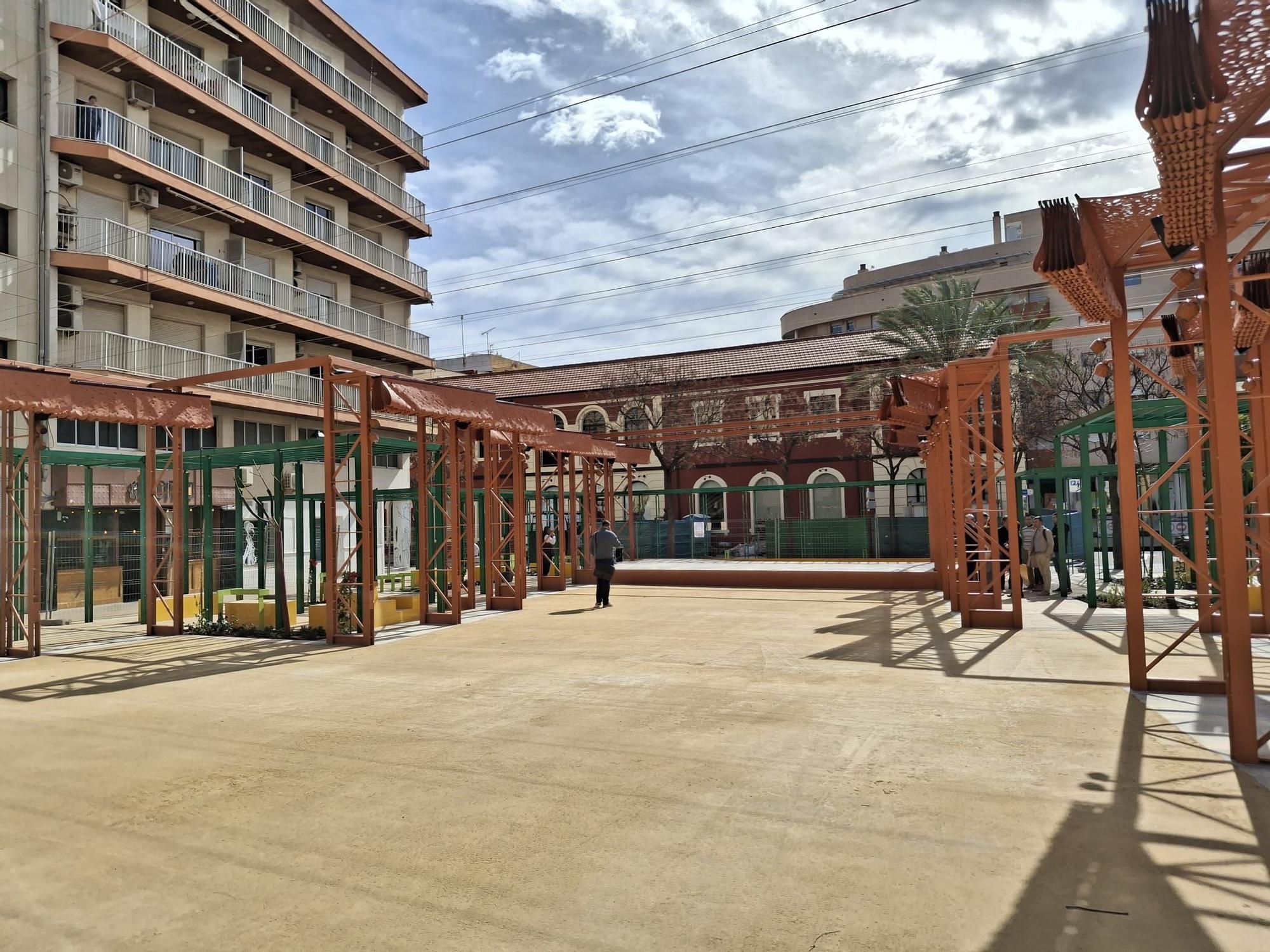 ¡Fuera las vallas! Así es la nueva plaza de Dénia